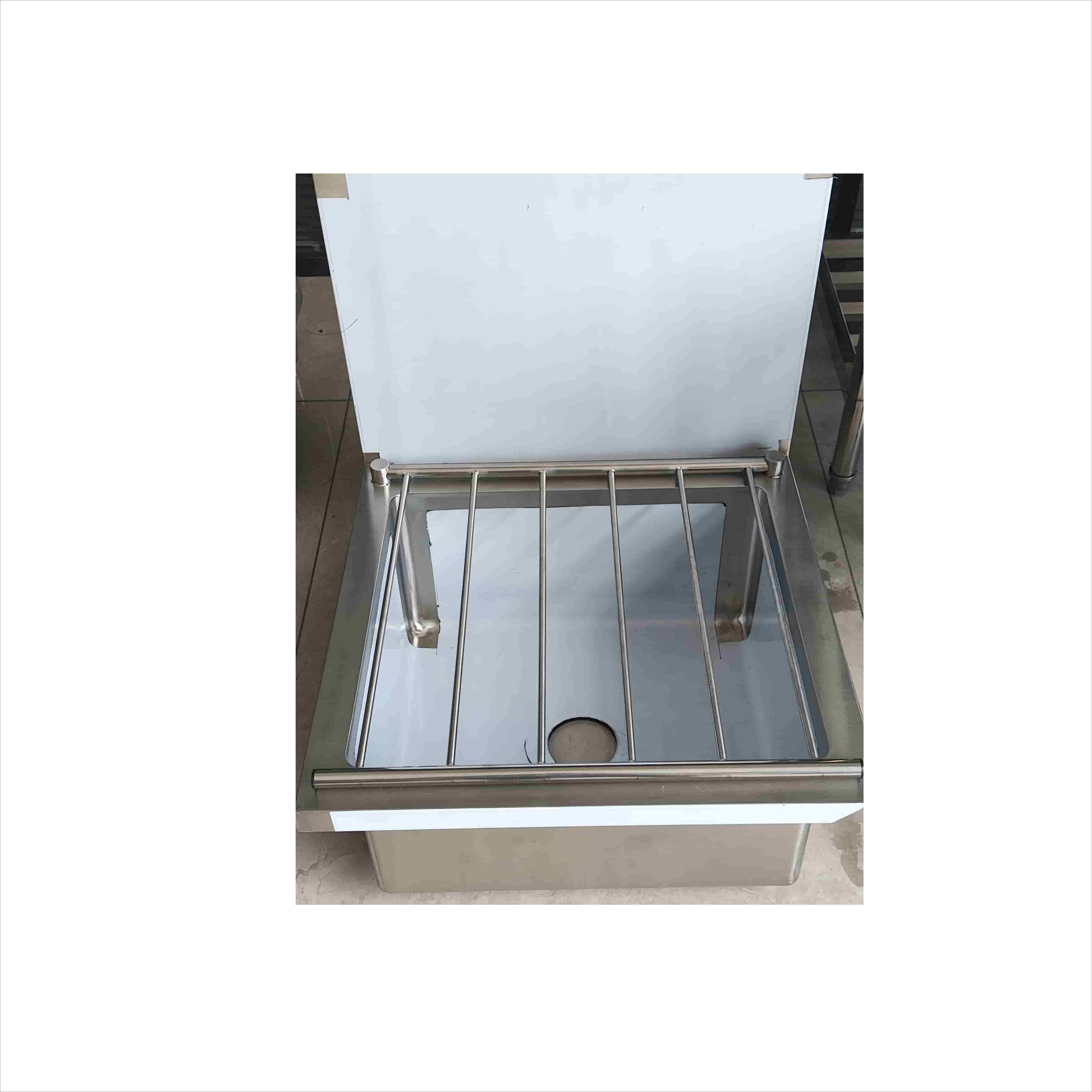 Commercial Kitchen Warehouse - อ่างล้างม็อบสแตนเลสติดผนัง ดีไซน์ทันสมัย สำหรับครัวเชิงพาณิชย์ ห้องน้ำโรงพยาบาล โรงเรียน และคลังสินค้า